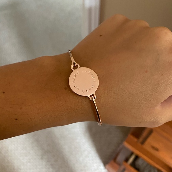 Marc Jacob Rose Gold bangle - Picture 3 of 4